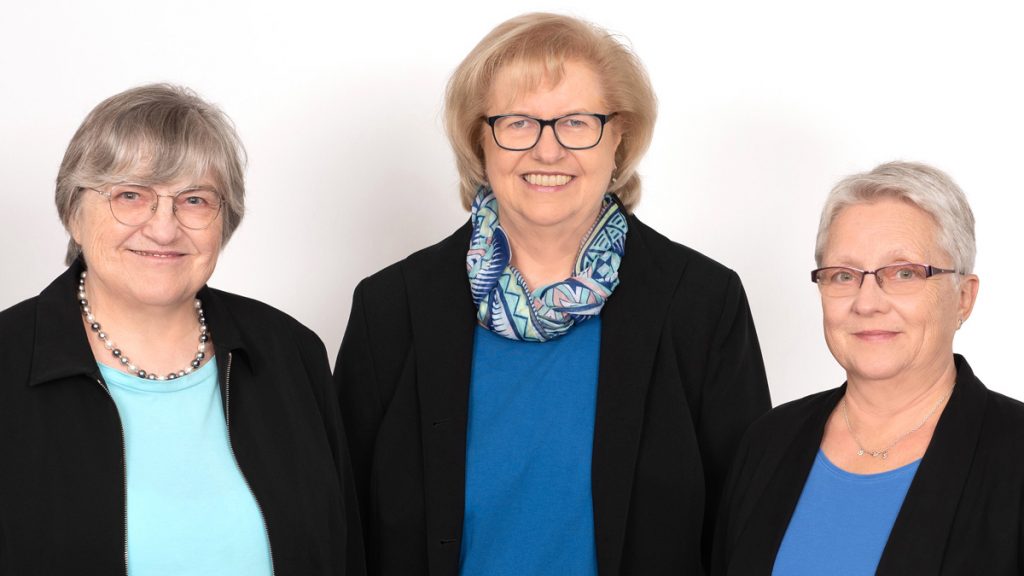 v.l.n.r.: Gertrud Schlote-Henschke (Stellvertretende Vorsitzende), Barbara Kreutzer (Stellvertretende Vorsitzende), Ursula Backhaus (1. Vorsitzende)
